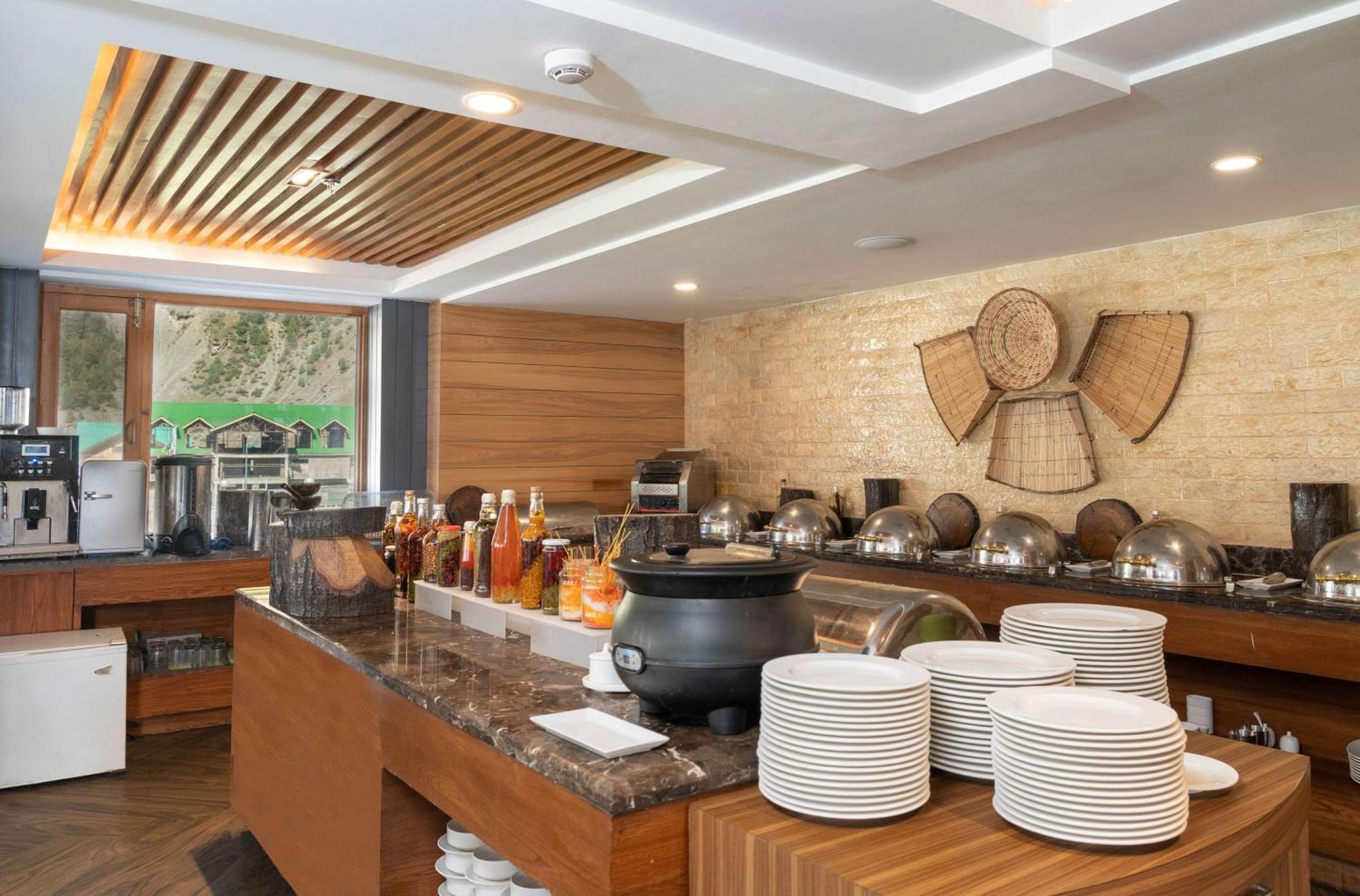 Country Inn Suites By Radisson Sonāmarg Eksteriør bilde