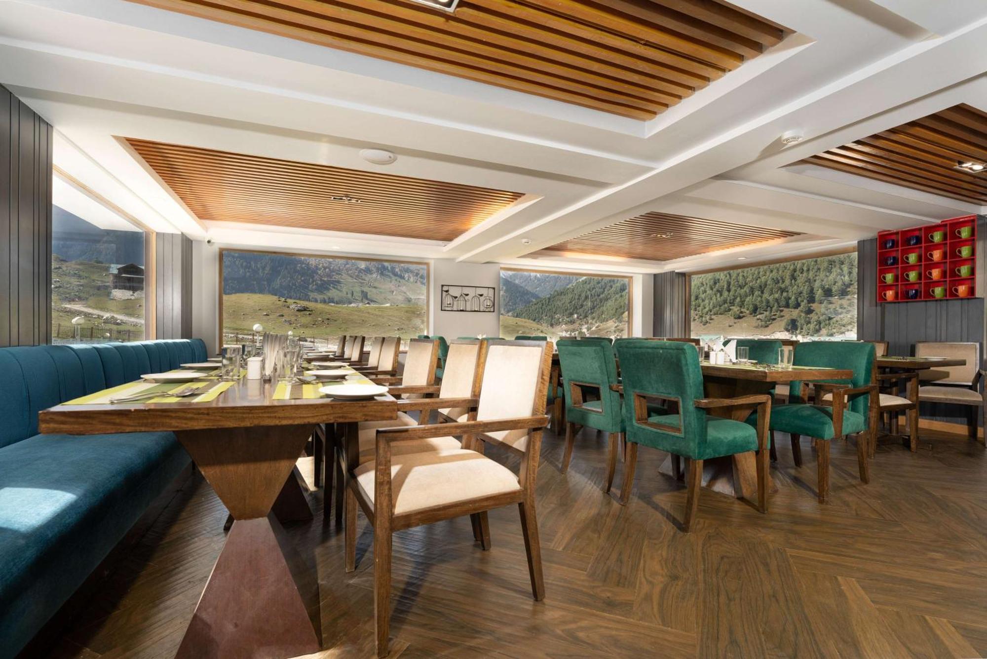 Country Inn Suites By Radisson Sonāmarg Eksteriør bilde